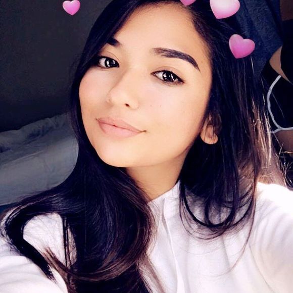 Meet your Posher, Kamalani - Picture 1 of 1